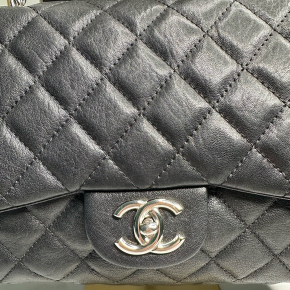 Washed Lambskin Quilted Bijoux Chain Jumbo Single Flap Black - Picture 2 of 13